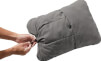 Wygodna poduszka turystyczna Compressible Pillow Cinch L funGuy Thermarest